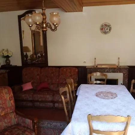 Gite Sous L' Orme Asquins Exterior foto